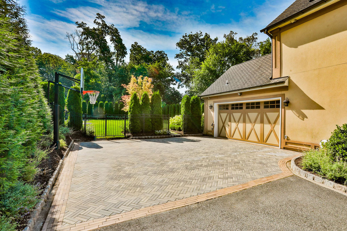 ewly Installed Paver Driveway
