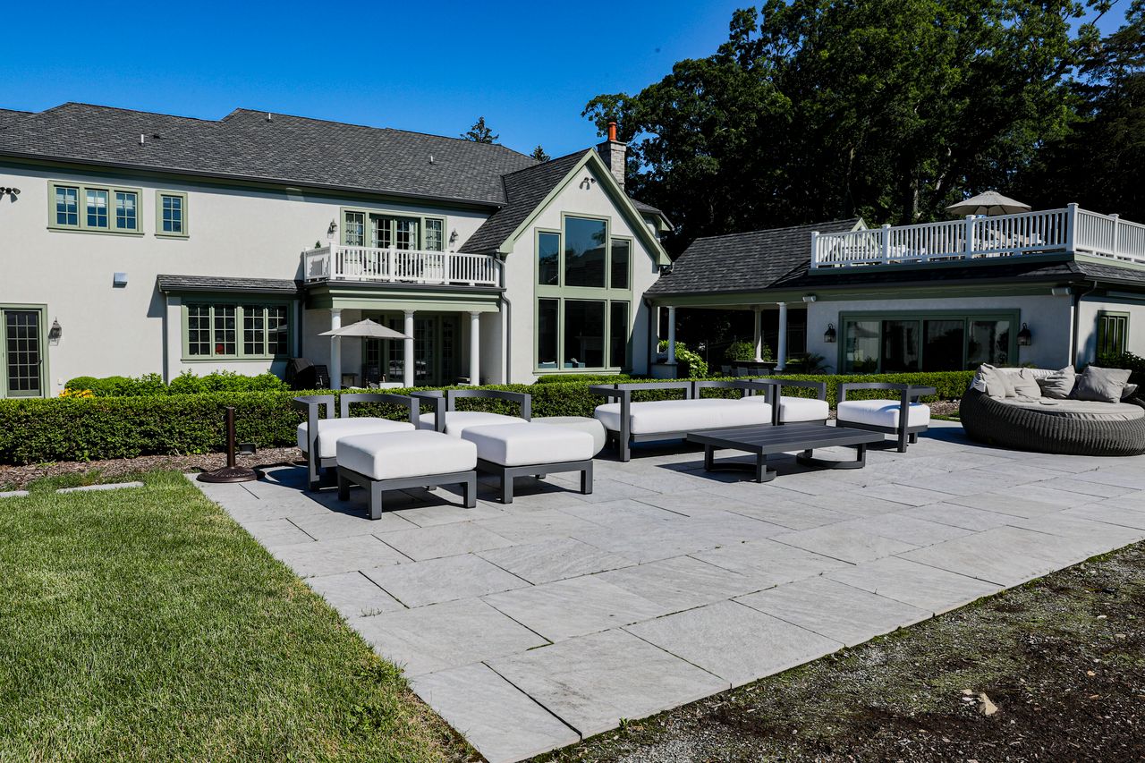 Pavilion, Fire Pit & Entertaining Areas