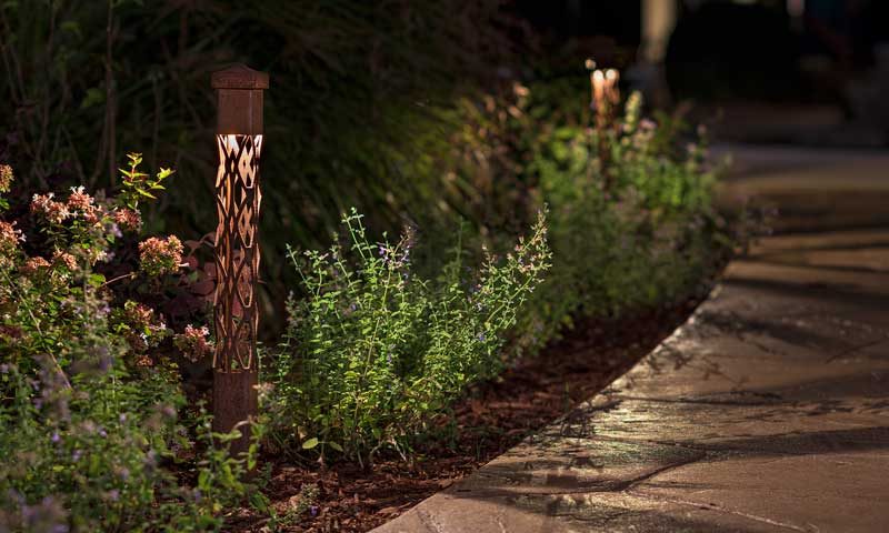 bollard-lighting-fixture, diamond pattern bollard light along pathway