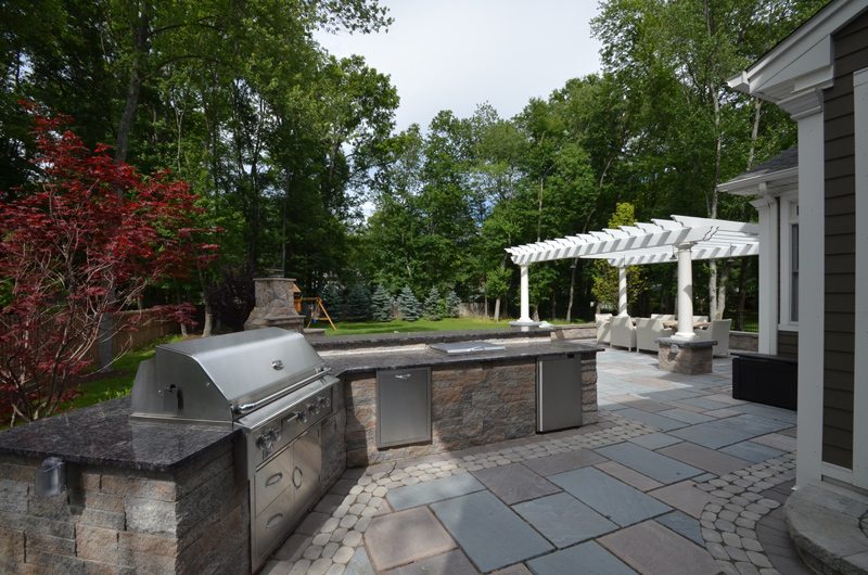 Outdoor Kitchen and Dining Area